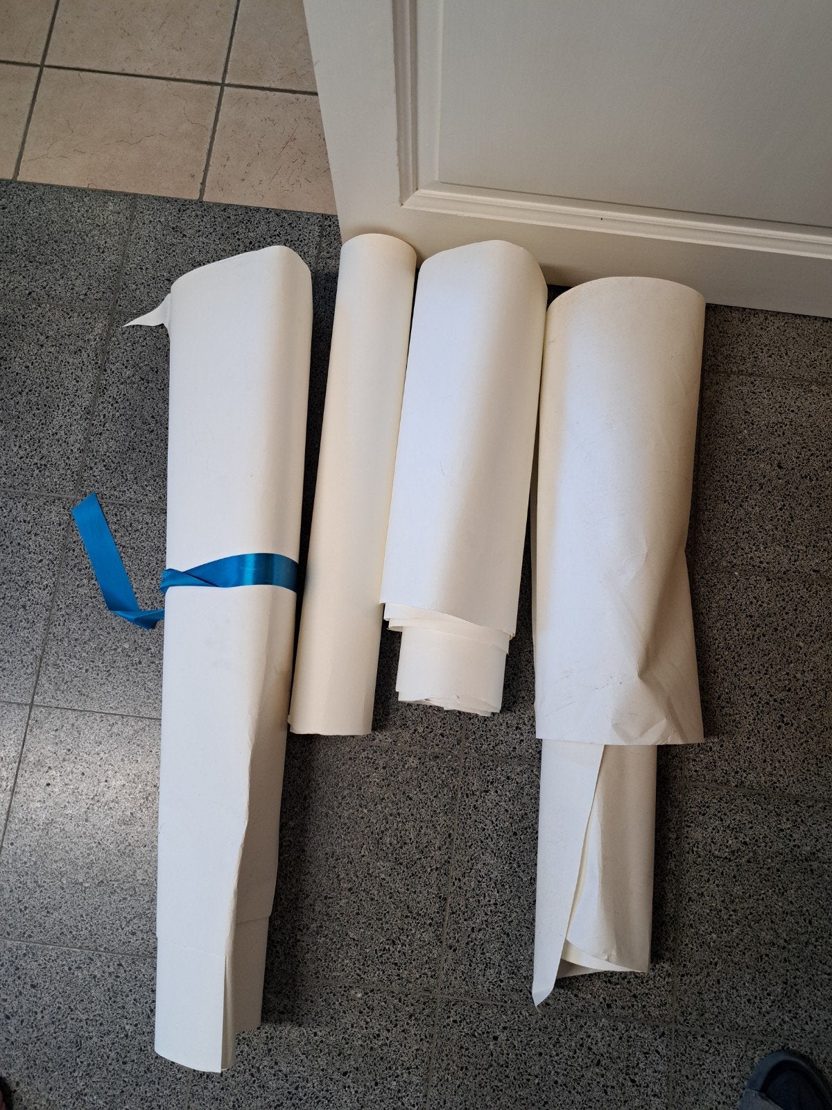 gratis stukken vliesbehang, Ophalen