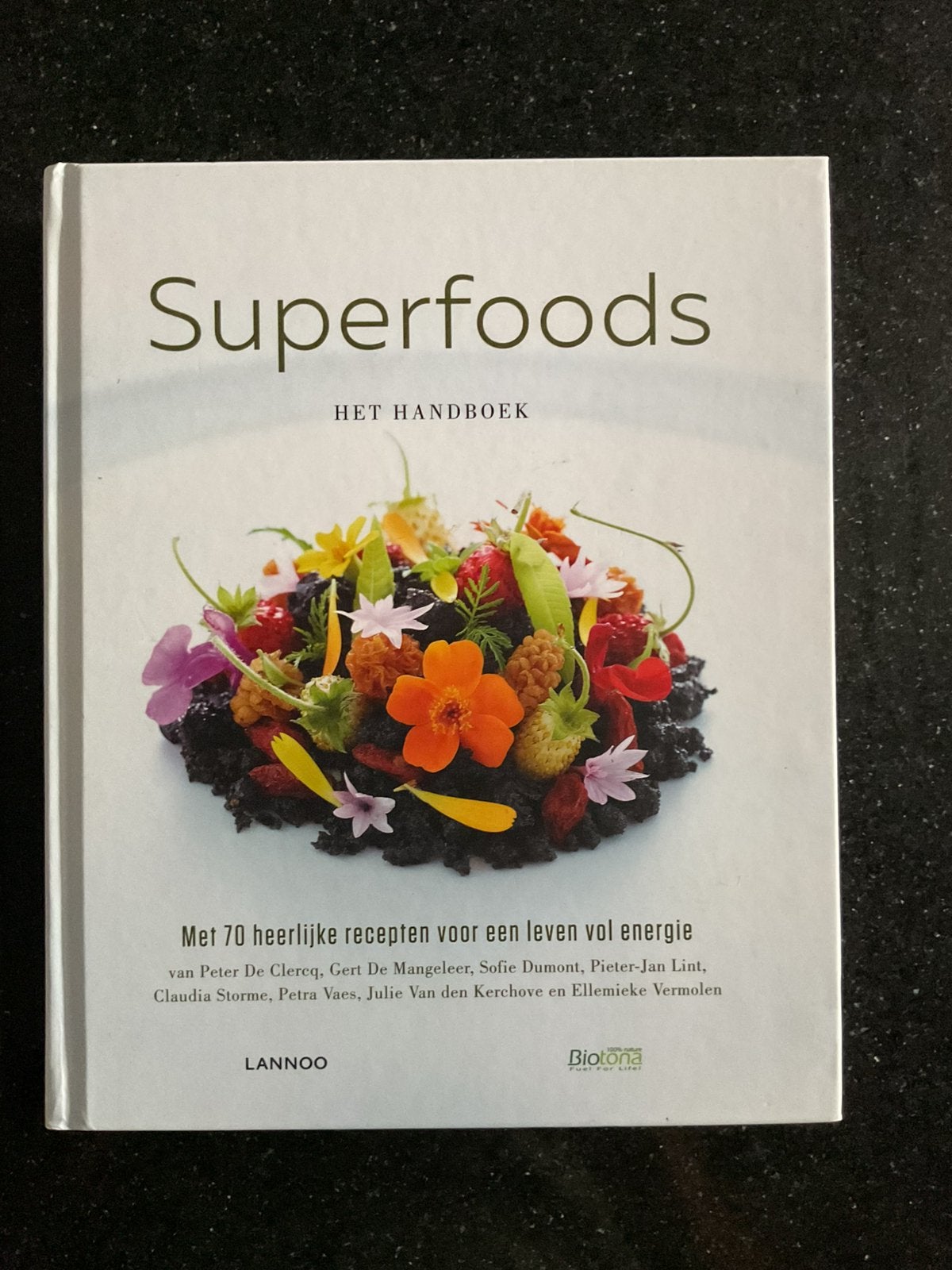 Boek “Superfoods” en boek “ Je gezondheid” van Miek Maes, Ophalen, Zo goed als nieuw