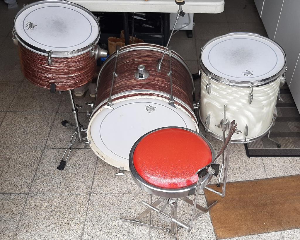 Drum Star jaren 70 plus zeer oud drumkrukje, Muziek en Instrumenten, Ophalen, Gebruikt, Overige merken