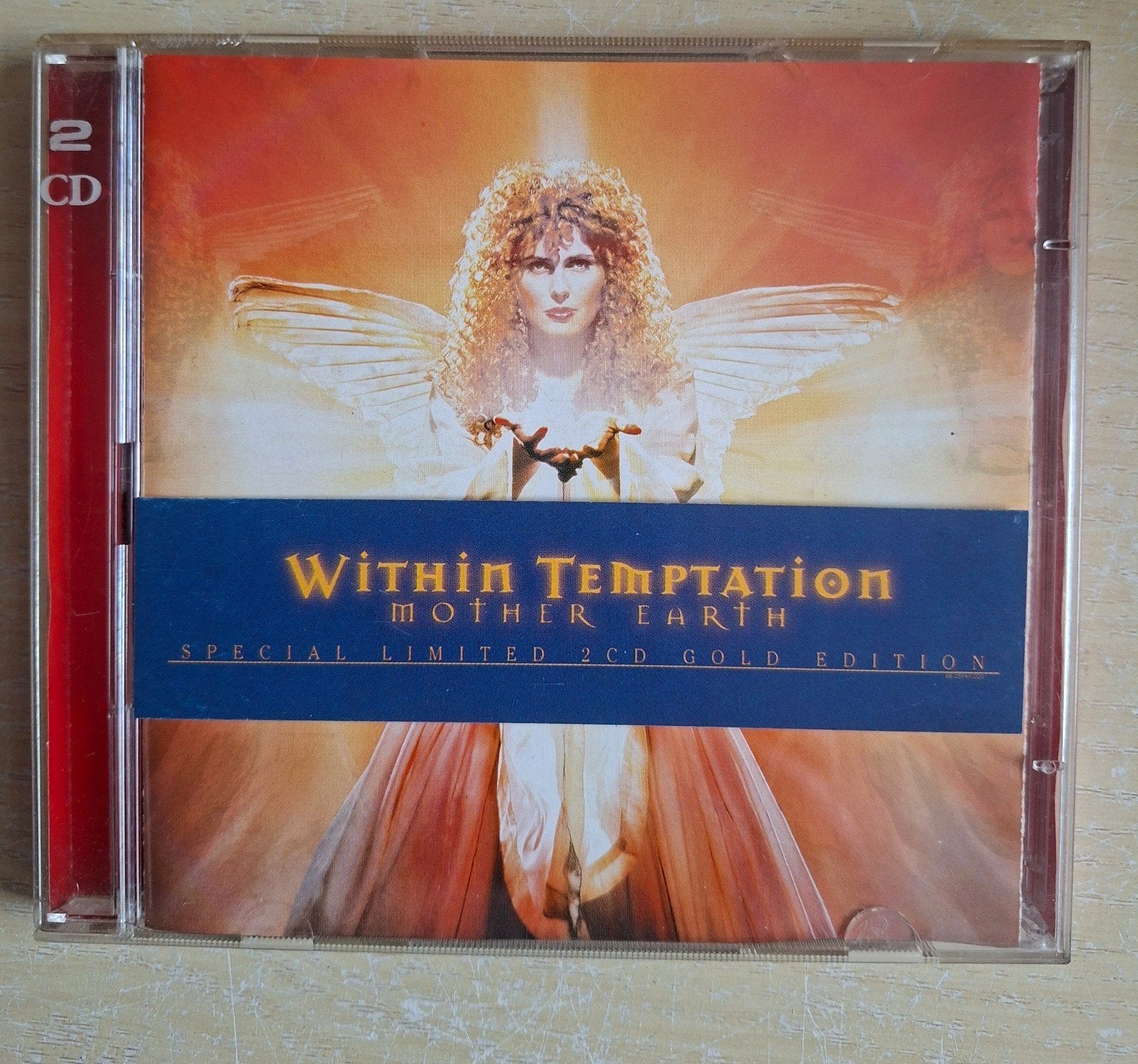 2cd Within Temptation. Mother Earth.Special limited gold ed., Cd's en Dvd's, Ophalen of Verzenden, Gebruikt