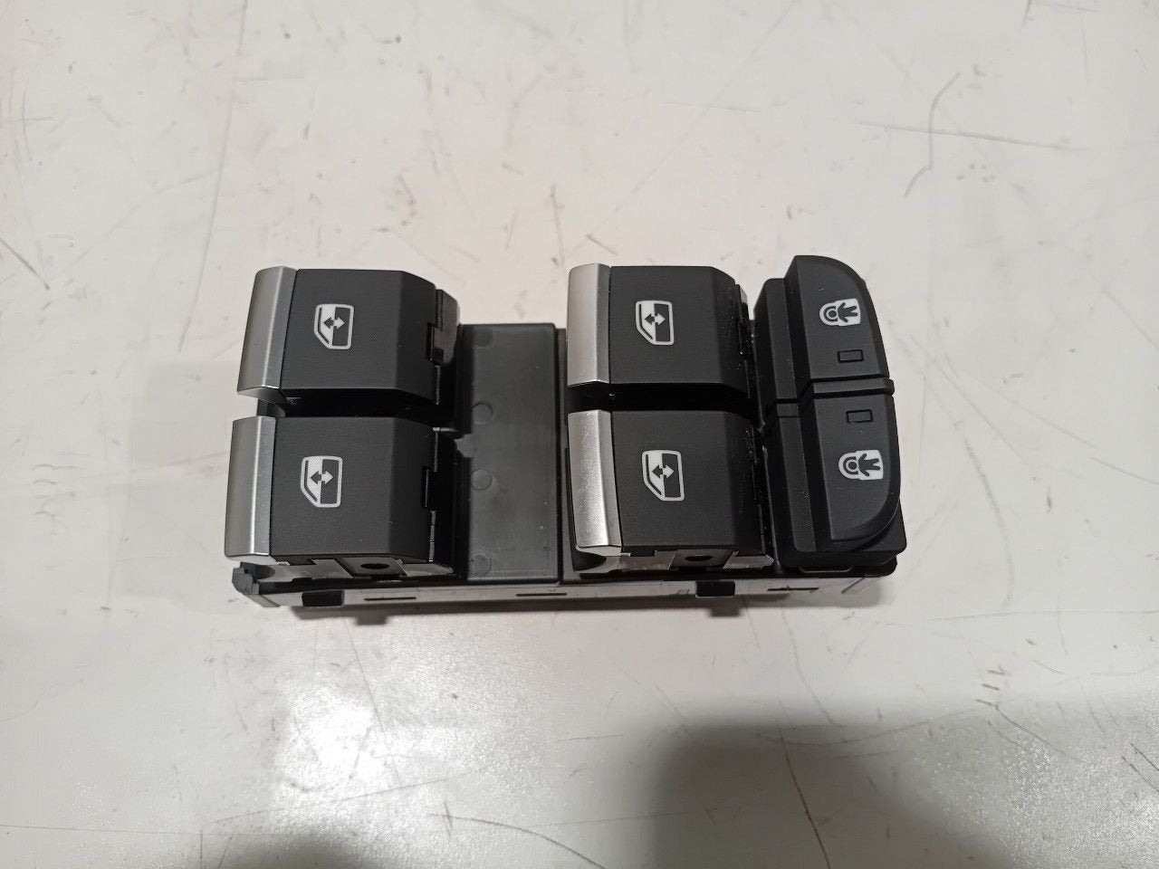 Bedieningspaneel elektrische ramen Audi Q8, Onderdelen@venauto.nl, Van der Ven Autorecycling B.V., Gebruikt, Ettenseweg 76, 4706 PB Roosendaal, The Netherlands