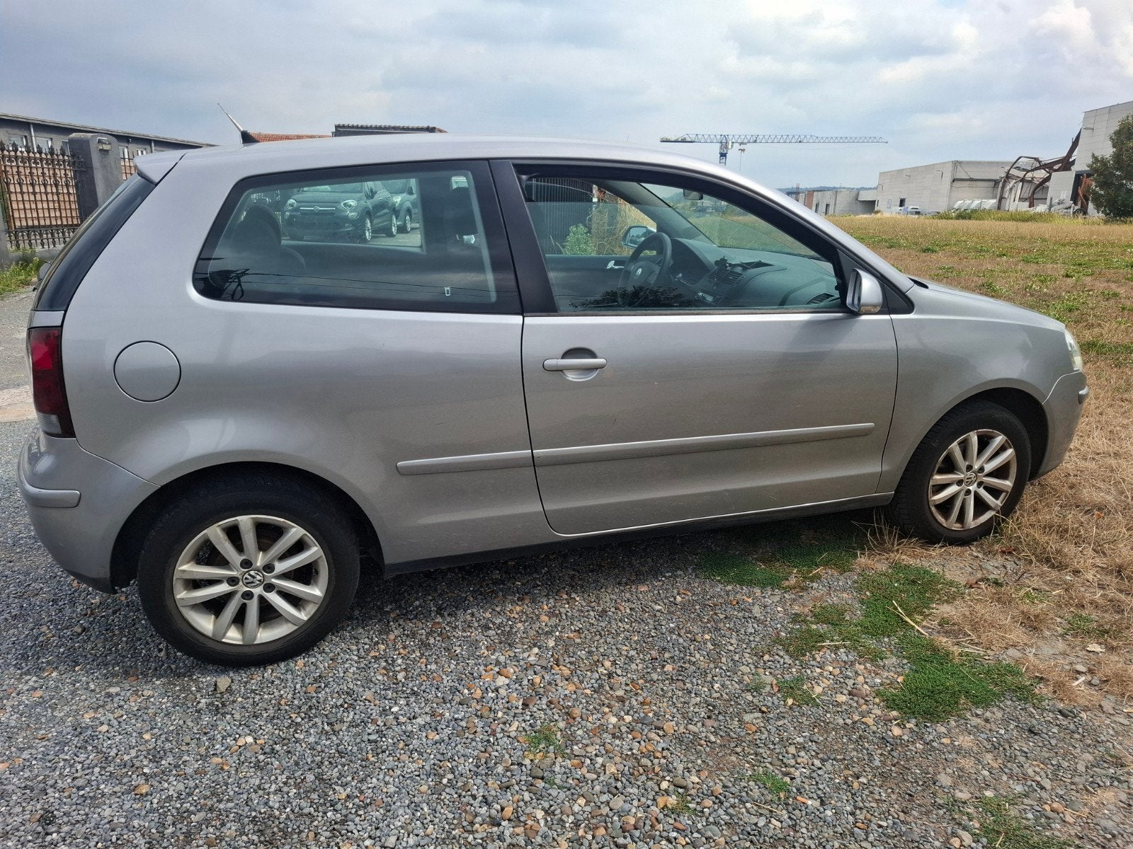 polo 1.4 essence  Boite automatique, Autos, Argent ou Gris, Achat, Entreprise, Automatique