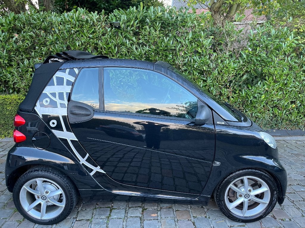 Smart Fortwo cabriolet Automatique 2011 106000 km, Autos, Achat, 600 cm³, Entreprise, Cabriolet