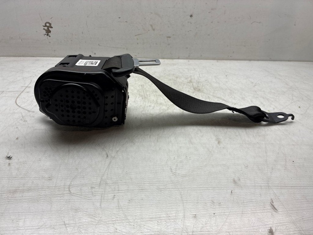 CEINTURE DE SECURITE ARRIERE GAUCHE 5 serie Touring (G31), Utilisé, BMW, Petuelring 130
80809  München, DE, Bayerische Motoren Werke AG