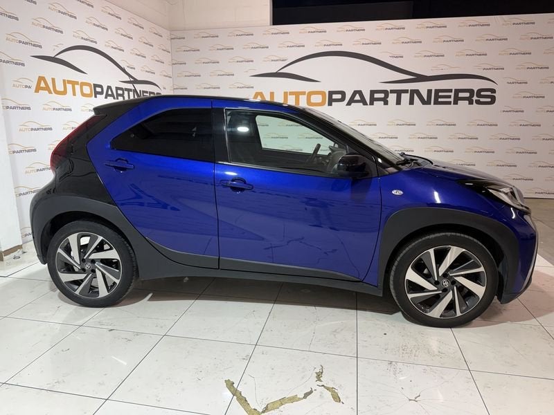 Toyota Aygo X VVT-i Air Envy, Auto's, 4 zetels, Stof, Gebruikt, Zwart