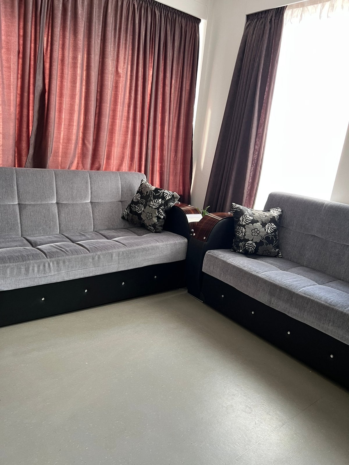 Twee  living sofa’s, Ophalen, Gebruikt, 3 + 4 personen zetels