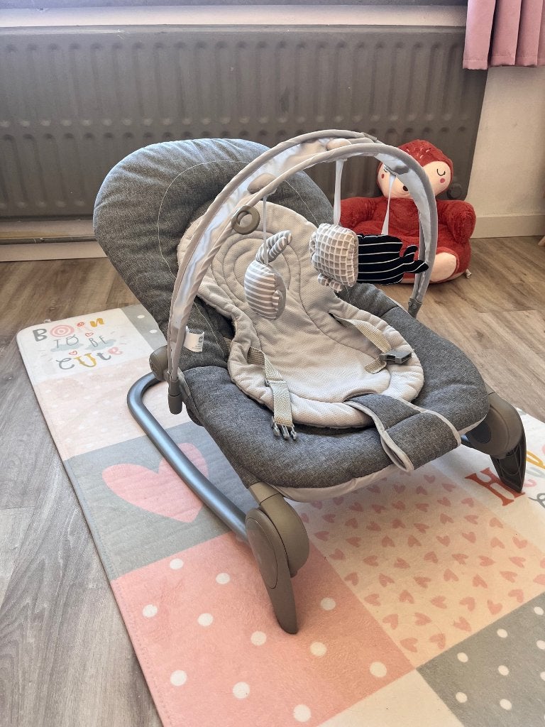 Transat évolutif Chicco Hoopla gris/blanc – Très bon état, Kinderen en Baby's, Wipstoeltjes, Ophalen, Wipstoel, Met gordel(s) of riempje(s)