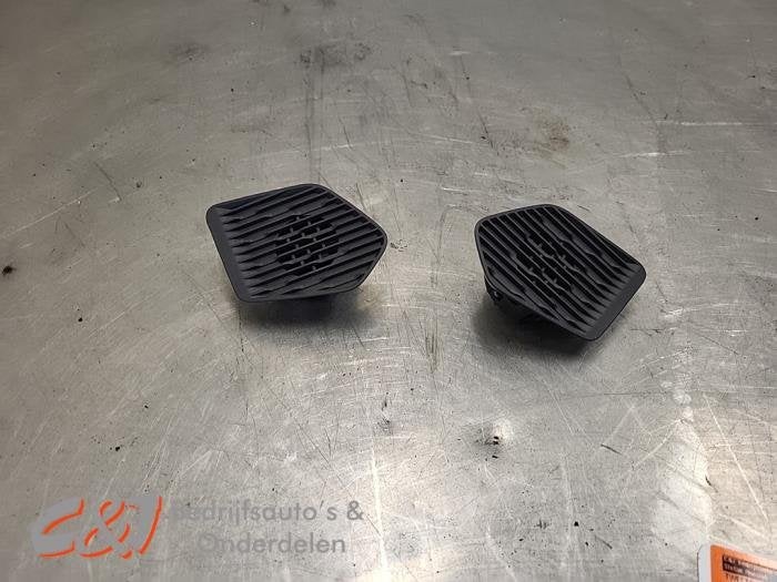 Tweeter d'un Volkswagen Transporter, Volkswagen, -, 3 mois de garantie, Utilisé