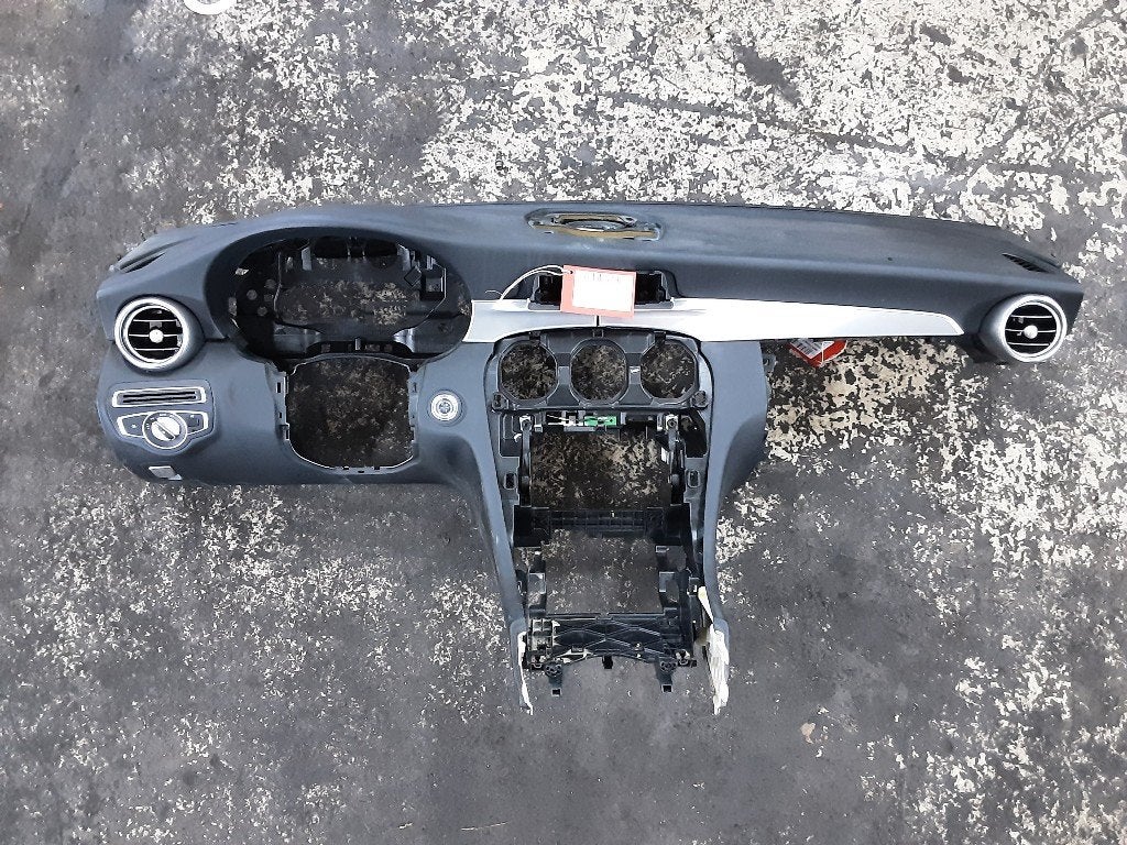 DASHBOARD Mercedes-Benz C (W205) (JC2400151), Gebruikt, Mercedes-Benz, Dialog.mb@mercedes-benz.com, Mercedes-Benz AG
