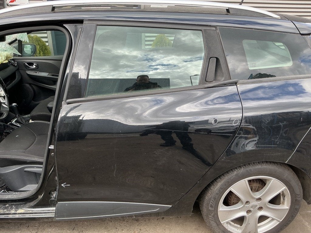 PORTE GAUCHE ARRIÈRE Clio IV Estate / Grandtour (7R), Autos : Pièces & Accessoires, Arrière, Renault, Utilisé, Peter-Huppertz-Straße 5
51063  Köln, DE