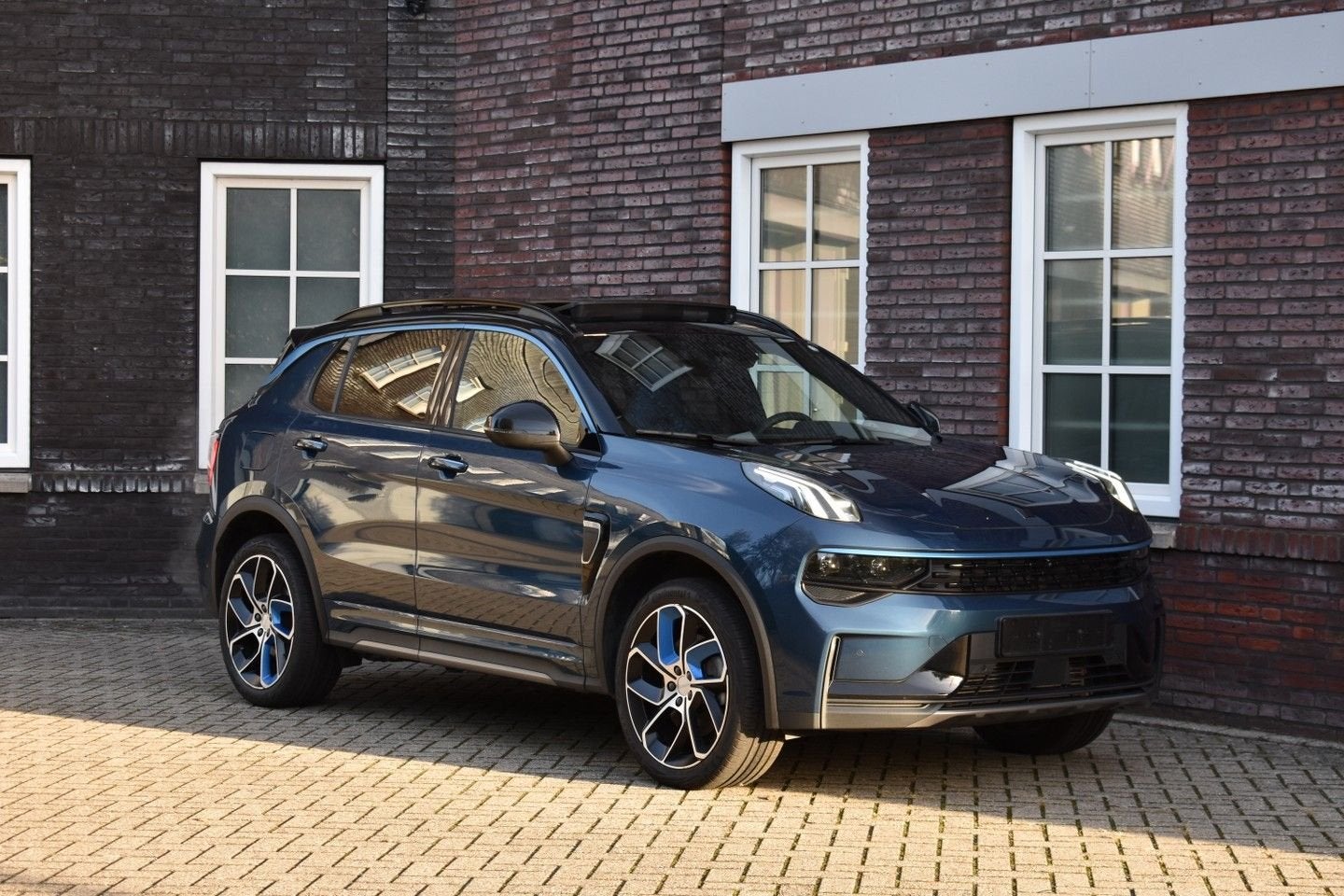 Lynk&Co 01 PHEV BLAUW MY23/Panoramadak, Autos, Achat, Entreprise, 132 kW, 24 g/km