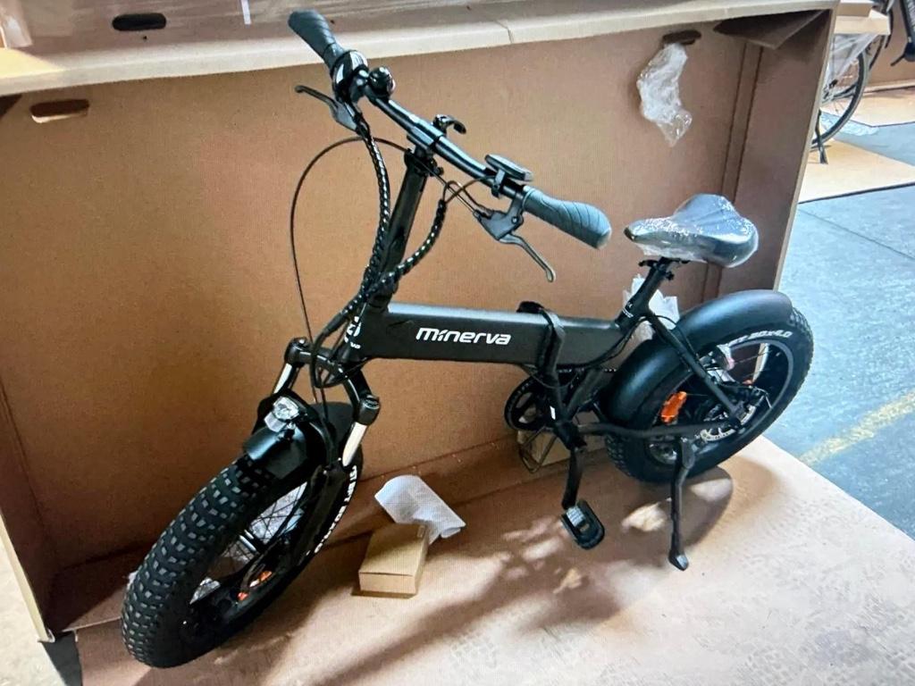 nieuwe Minerva Fat-fold bike, Vélos & Vélomoteurs, Neuf, Autres marques, 50 km par batterie ou plus, 59 cm ou plus