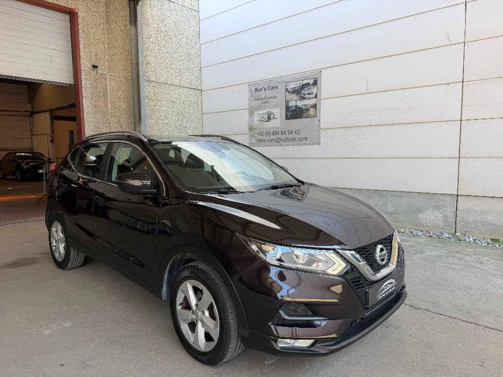 Nissan Qashqai 1.3 DIG-T Urban Edition 140PK * Pano.Dak *, Auto's, Nissan, Dealer onderhouden, Stof, 4 cilinders, Bruin
