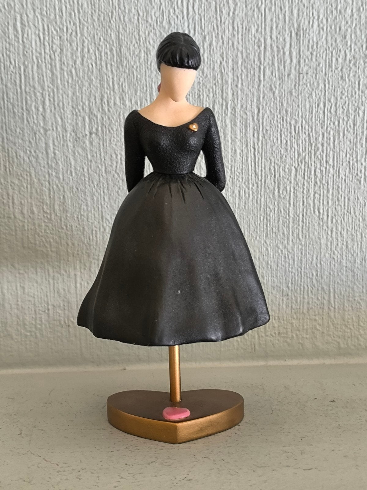 Verzamelobject 'Living doll' uit de Latest Thing serie, Ophalen of Verzenden