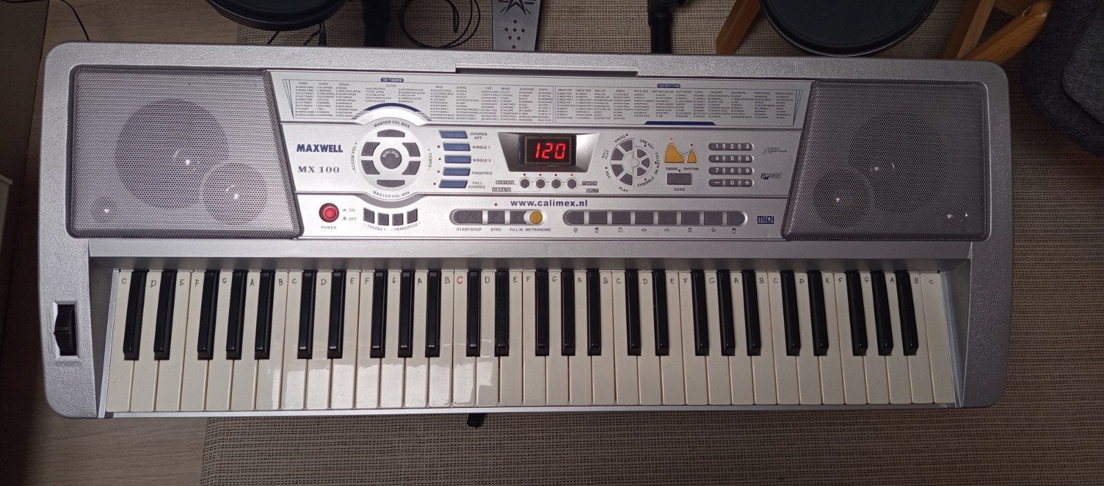 Keyboard Maxwell MX 100, Musique & Instruments, Claviers, Enlèvement