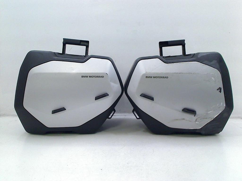 ENSEMBLE DE BAGAGES BMW R 1300 GS 2023- (R1300GS KA1), Dhr. S. di Majo, Utilisé, Info@cama-motorparts.nl, P.J. Troelstraweg 8 8
3144 CX  MAASSLUIS, NL