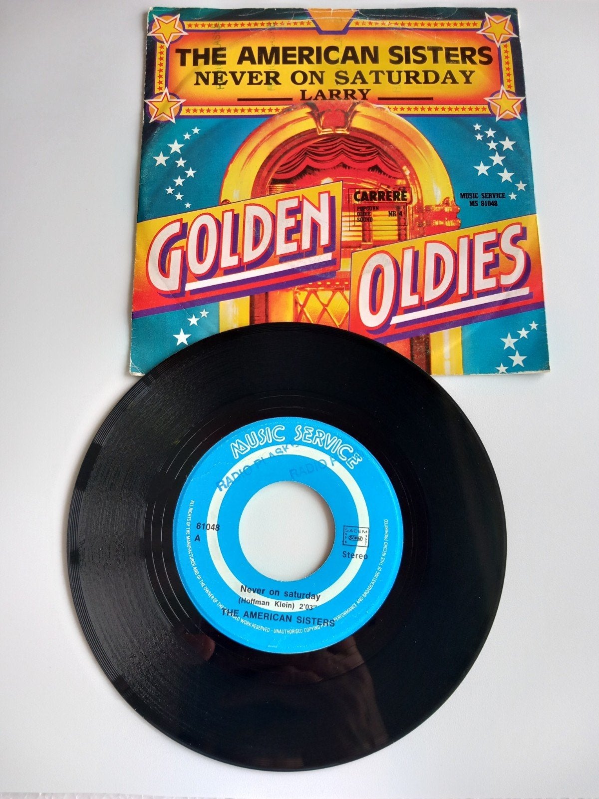 THE AMERICAN SISTERS.  NEVER ON SATURDAY. 60S 45T, Cd's en Dvd's, Ophalen of Verzenden