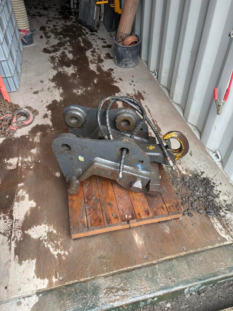 CW10 automatische koppeling, Ophalen, Graafmachine