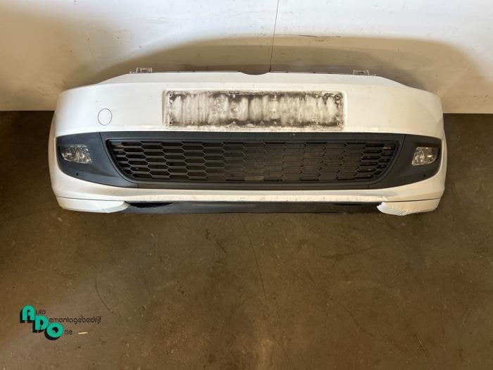 Pare-chocs avant d'un Volkswagen Polo (Polo 09-) (LB9A), Volkswagen, -, 3 mois de garantie, Utilisé
