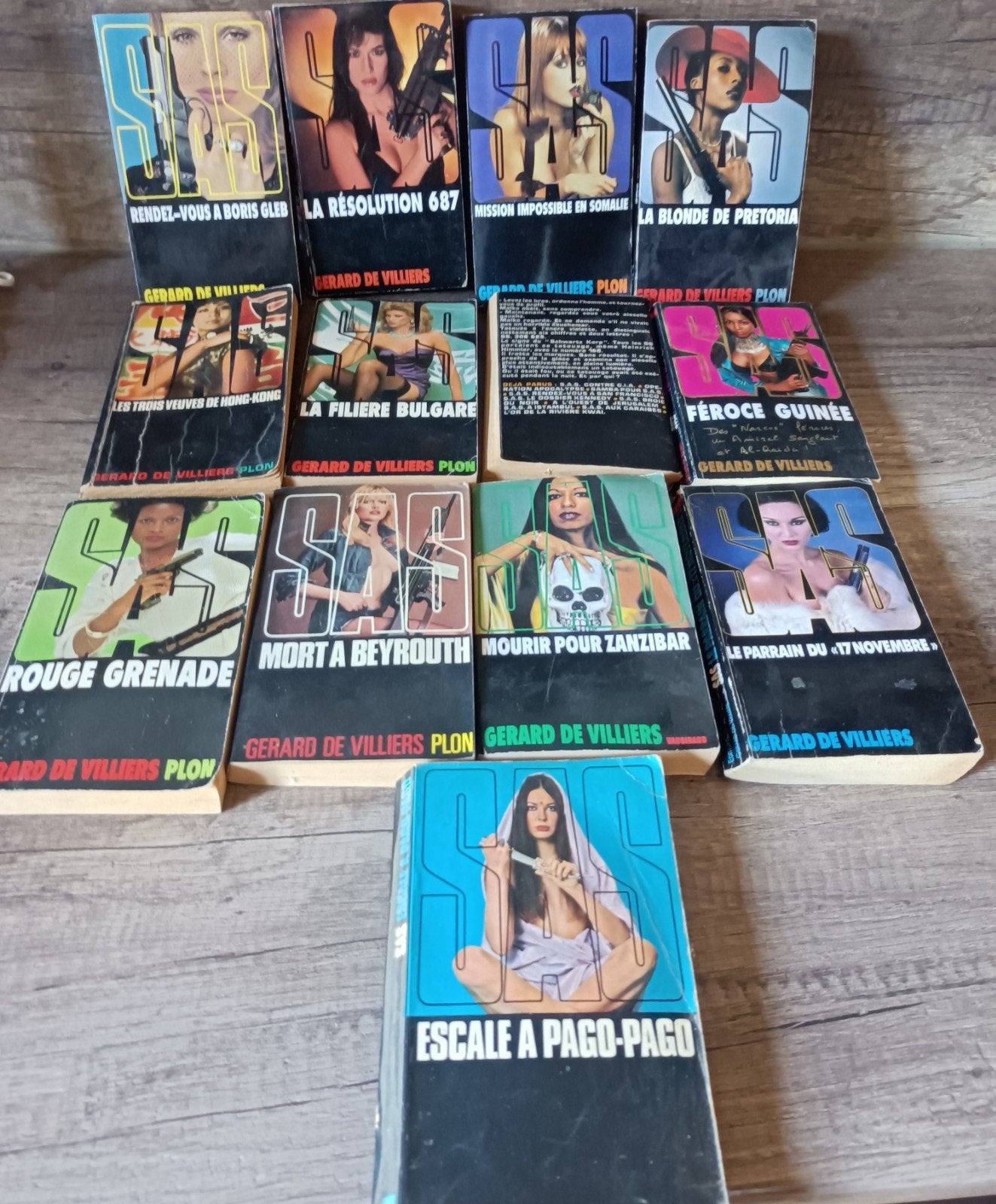 livre de poche SAS, Livres