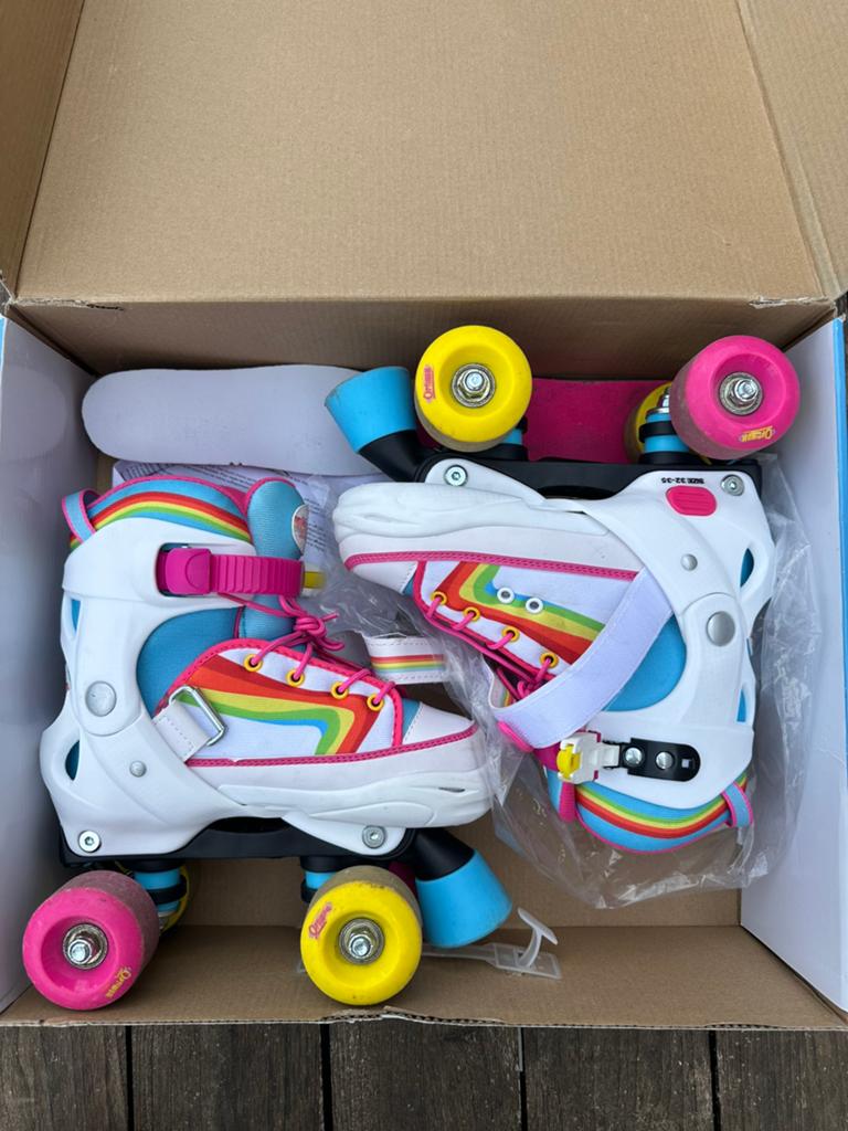 Patins à roulettes réglables 32 - 35, Enfants & Bébés, Jouets | Extérieur | Patins à roulettes, Enlèvement, Réglable, Utilisé