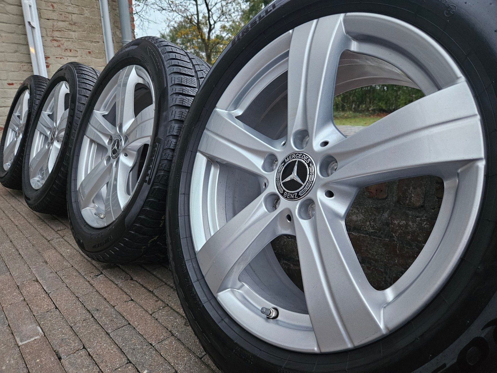 17" Mercedes Classe C W206 S206 kit hiver 8mm Pirelli TOP, Autos : Pièces & Accessoires, Pneus et Jantes, Pneus hiver, Enlèvement ou Envoi