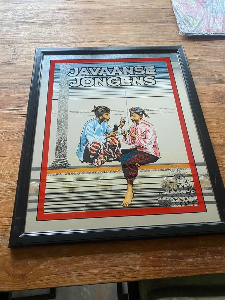 Javaanse jongens spiegel, Ophalen, Zo goed als nieuw