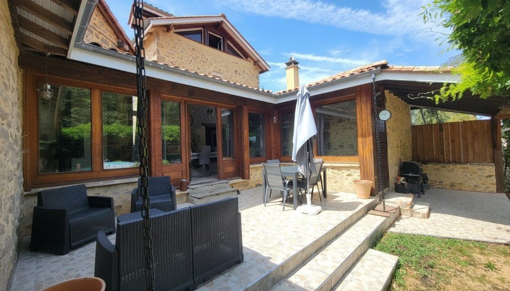 PERIGORD-LIMOUSIN - MAISON 115 M2 - GRANGE 90 M2, Immo, Étranger, France, Maison d'habitation, Campagne