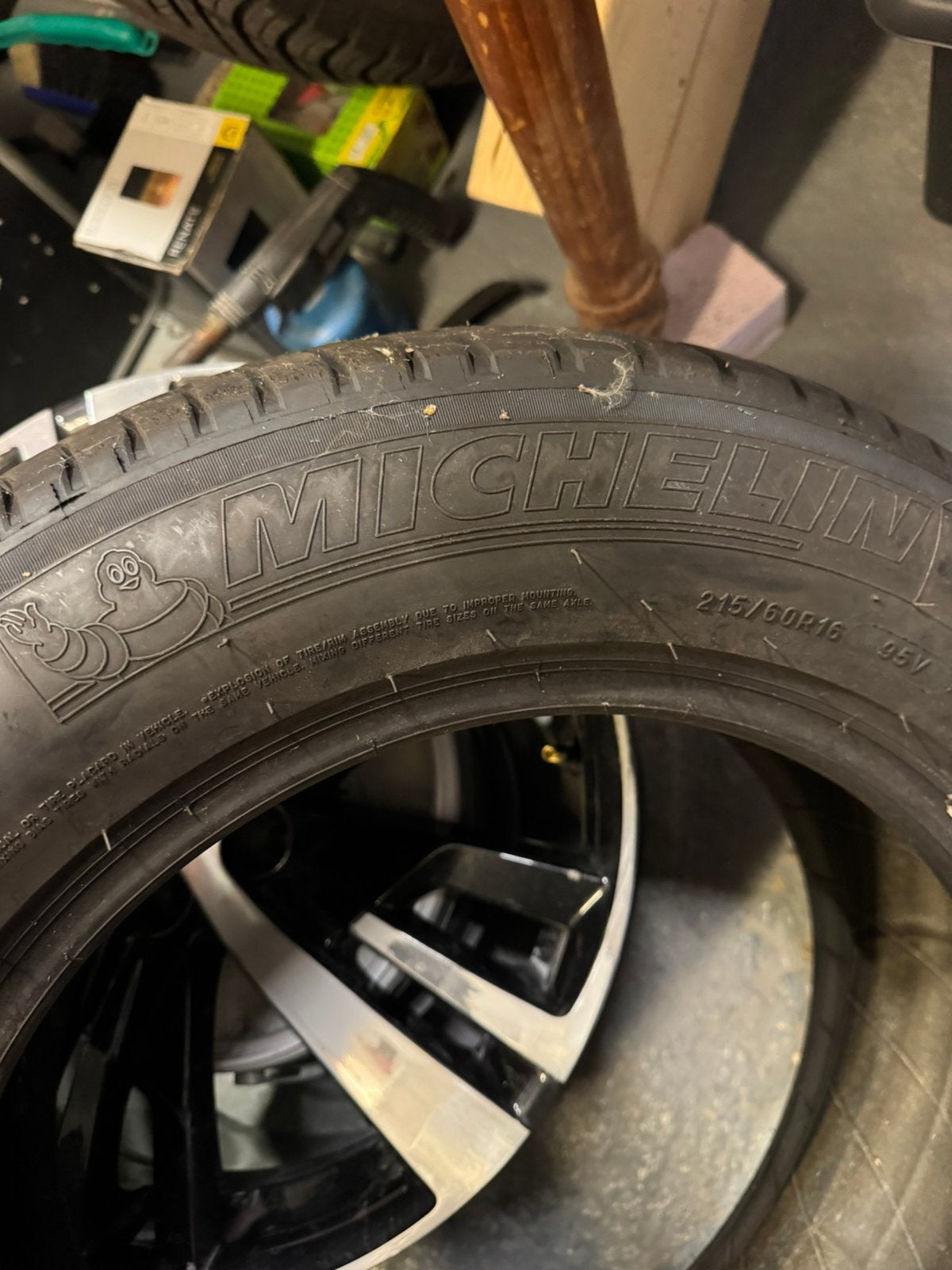 2 pneus été 6-6,5mm 215 60 16 Michelin Primacy 3, Enlèvement, Pneus été, Pneu(s)