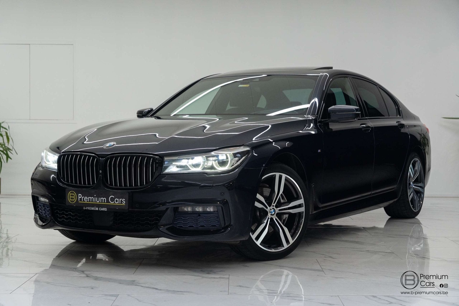 BMW 740 d Carbon Core! ACC! H&K! Sfeer! Memory! 360!, Autos, 139 g/km, https://public.car-pass.be/vhr/b2ce360f-979a-4ebe-92d1-119e8945c6cc