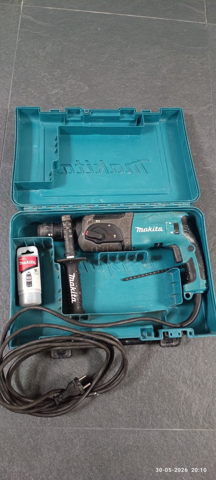 Makita HR2470FT + koffer + snelspanboorkop, Boor- en/of Breekhamer, Ophalen of Verzenden, Klopboormechanisme, Gebruikt