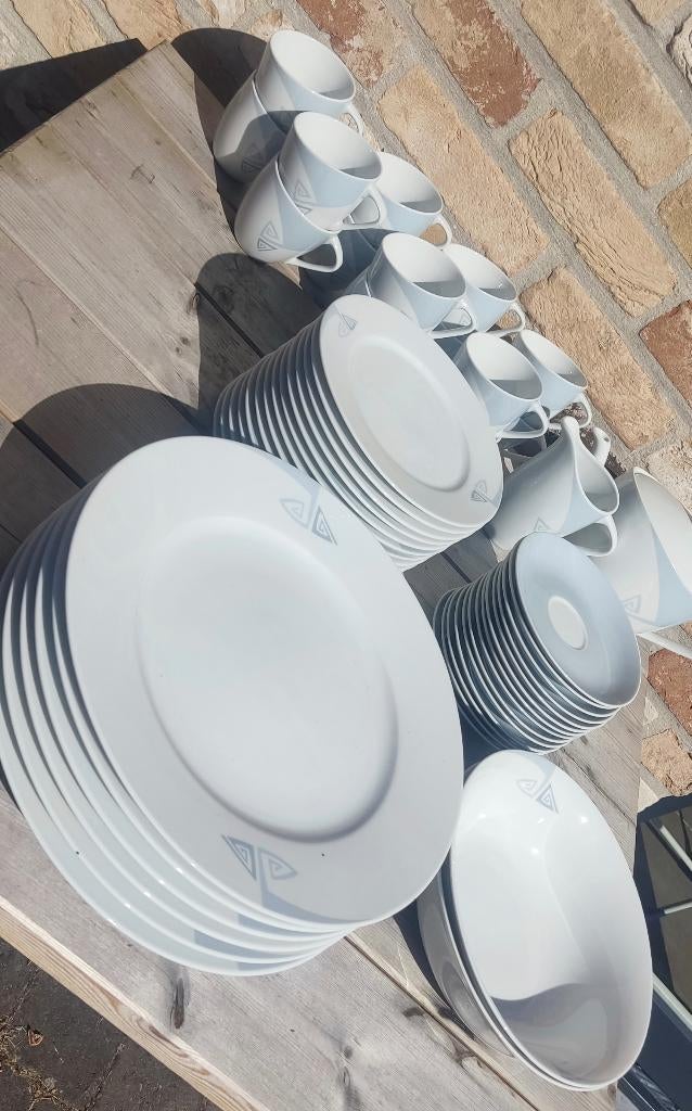 Servies nieuw!, Huis en Inrichting, Keuken | Servies, Ophalen, Nieuw, Overige stijlen, Compleet servies