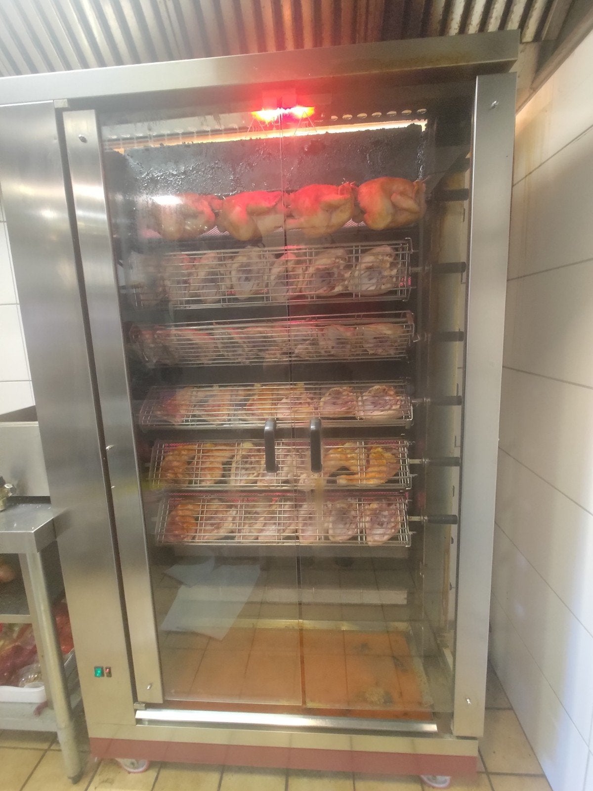 Rôtissoire à gaz, 8 broches, très bon état., Enlèvement