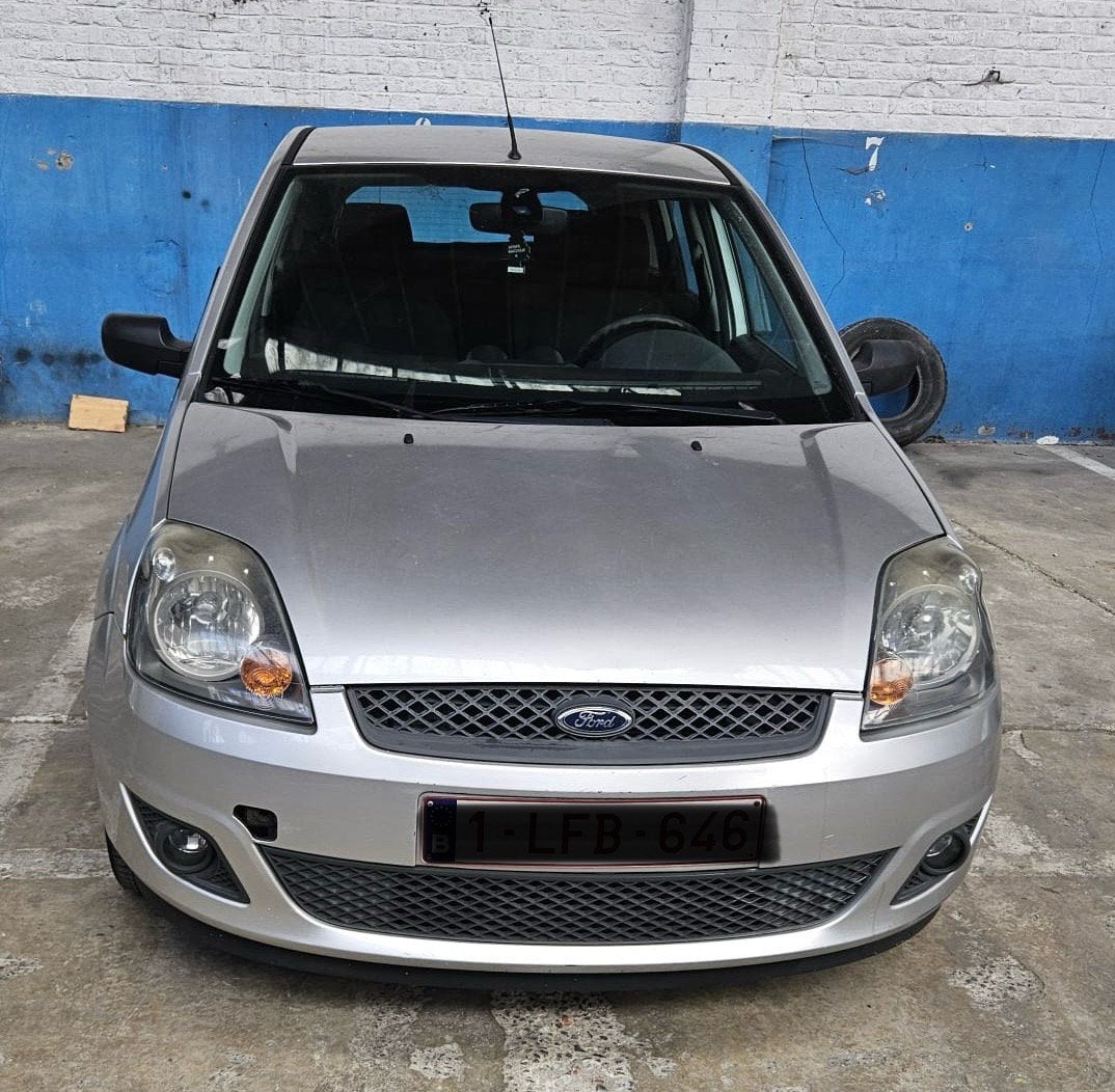 Ford Fiesta - gekeurd voor verkoop - benzine, Auto's, Euro 5, Handgeschakeld, 5 deurs, Particulier