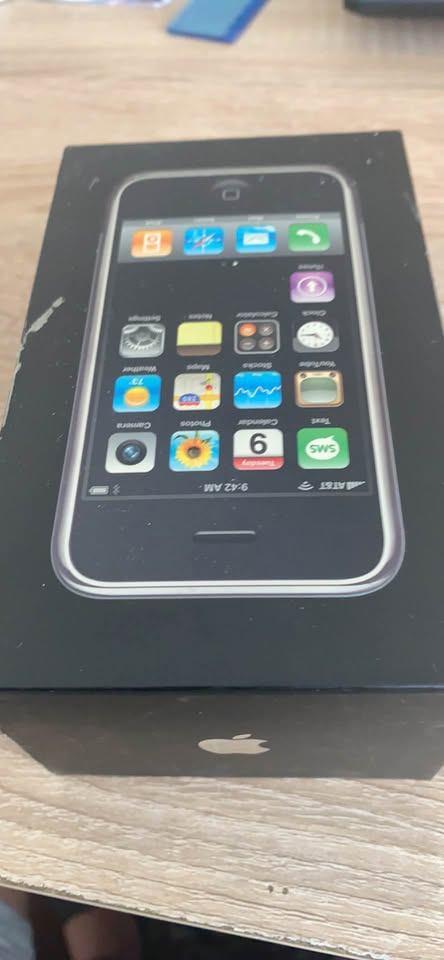 iPhone g2 eerste iPhone ooit, Telecommunicatie, Mobiele telefoons | Apple iPhone, Ophalen, Zonder simlock, Zonder abonnement, Zilver