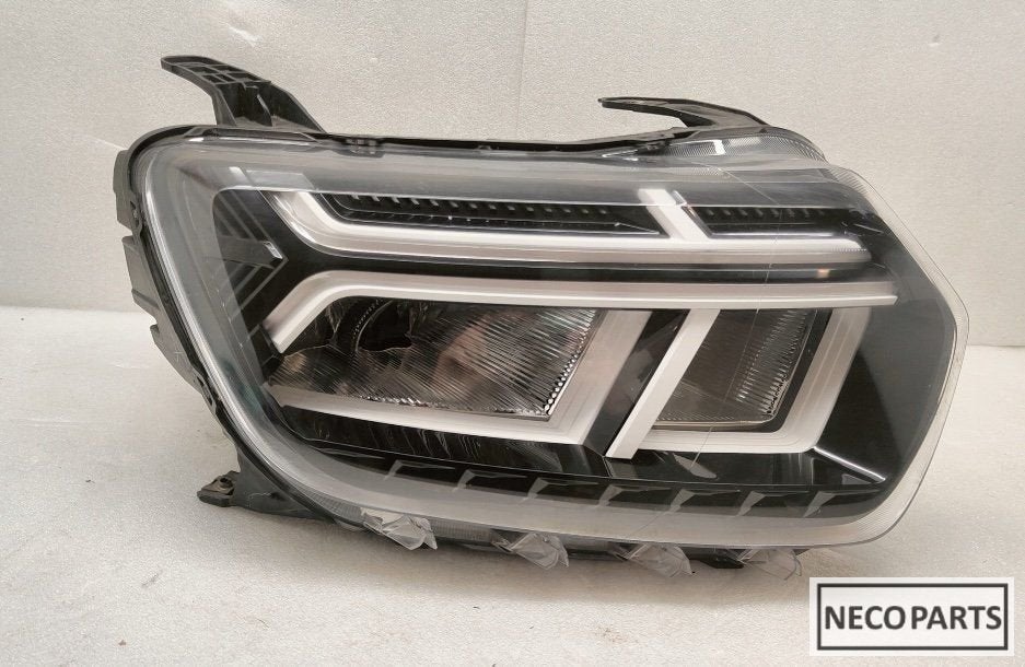DACIA DUSTER FACELIFT VOL LED KOPLAMP ALLES LEVERBAAR !!!, Dacia, Gebruikt, -, -