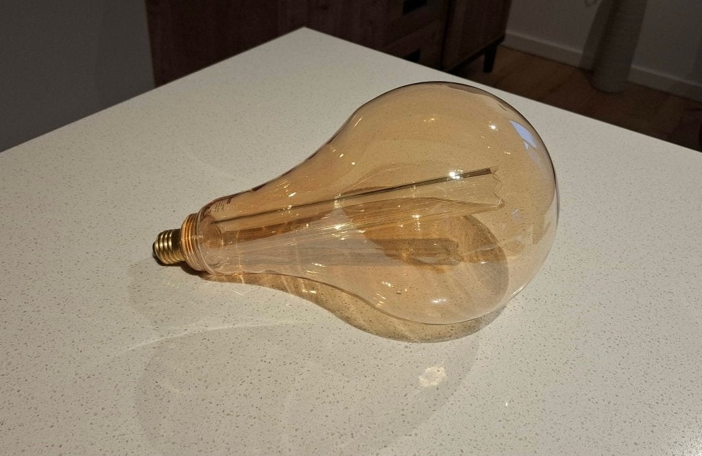 2 lampes LED Filamanet et 2 m de câble de lampe, Maison & Meubles, Enlèvement ou Envoi, Comme neuf, E27 (grand)