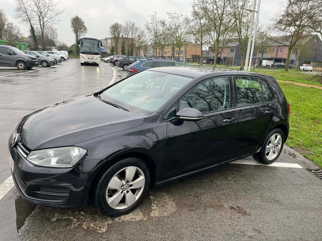 Volkswagen Golf 7 Blue Motion Automaat – 2014 – 110.000 km, Auto's, Automaat, Zwart, 5 zetels, Grijs
