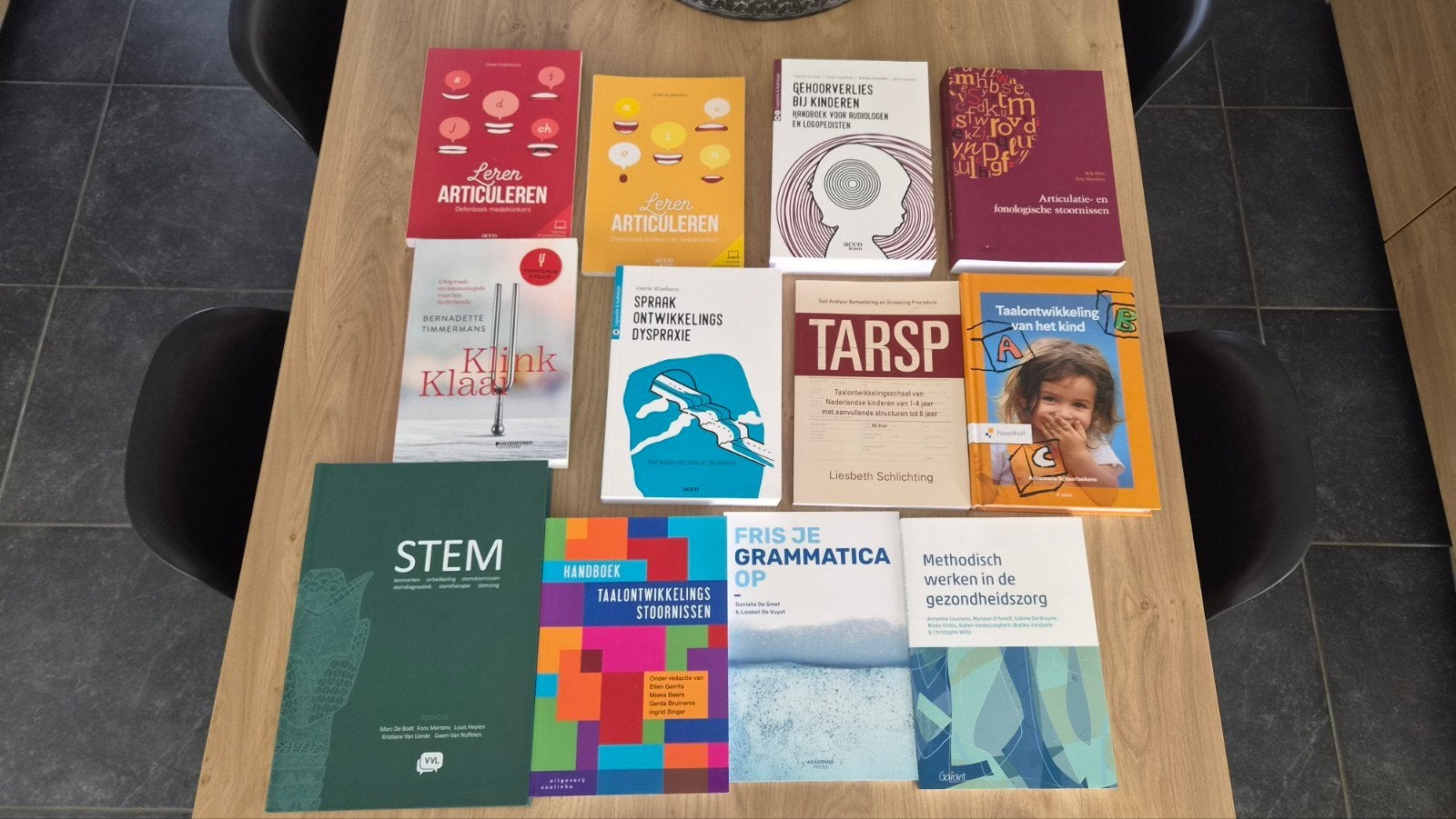 12 boeken logopedie 1e hoger, NIEUWE STAAT!, Boeken, Ophalen of Verzenden, Zo goed als nieuw, Hogeschool