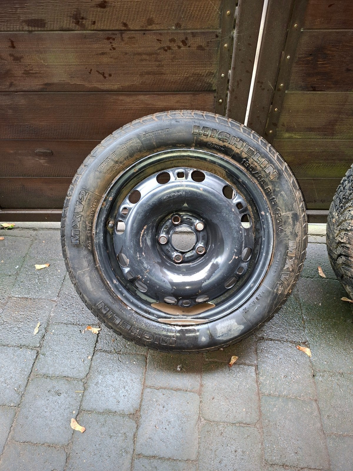 jante et pneu Michelin 195 55 R15, Autos : Pièces & Accessoires, Enlèvement ou Envoi