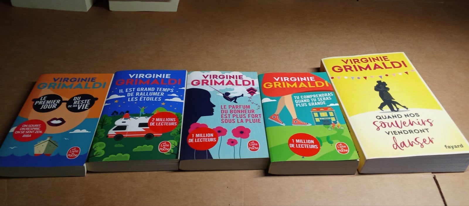 virginie grimaldi lot de 5 romans, Boeken, Humor, Ophalen of Verzenden, Zo goed als nieuw, Virginie grimaldi