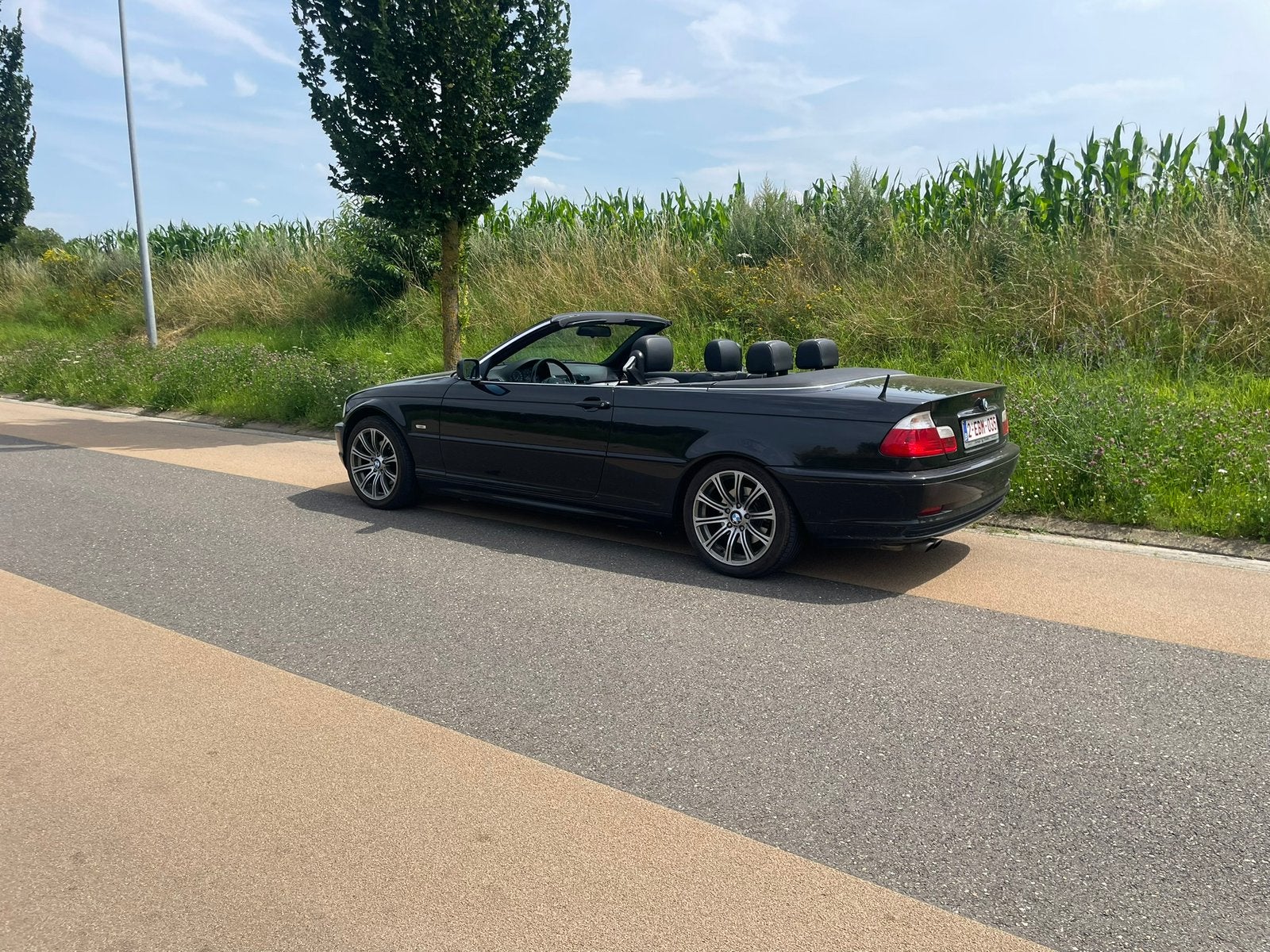 BMW 320 Ci zescilinder cabrio in mooie staat, Auto's, 4 zetels, Achterwielaandrijving, Zwart, Cabriolet