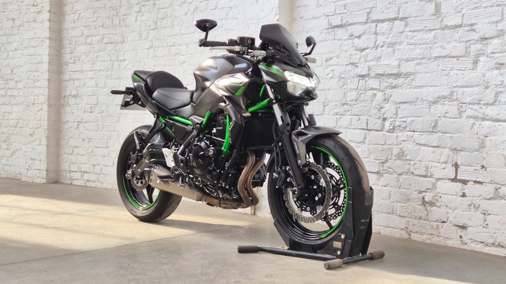 Kawasaki Z650 50 kW 5000 km option complète @motomobilia, Entreprise, Occasion, Plus de 35 kW, 2 cylindres
