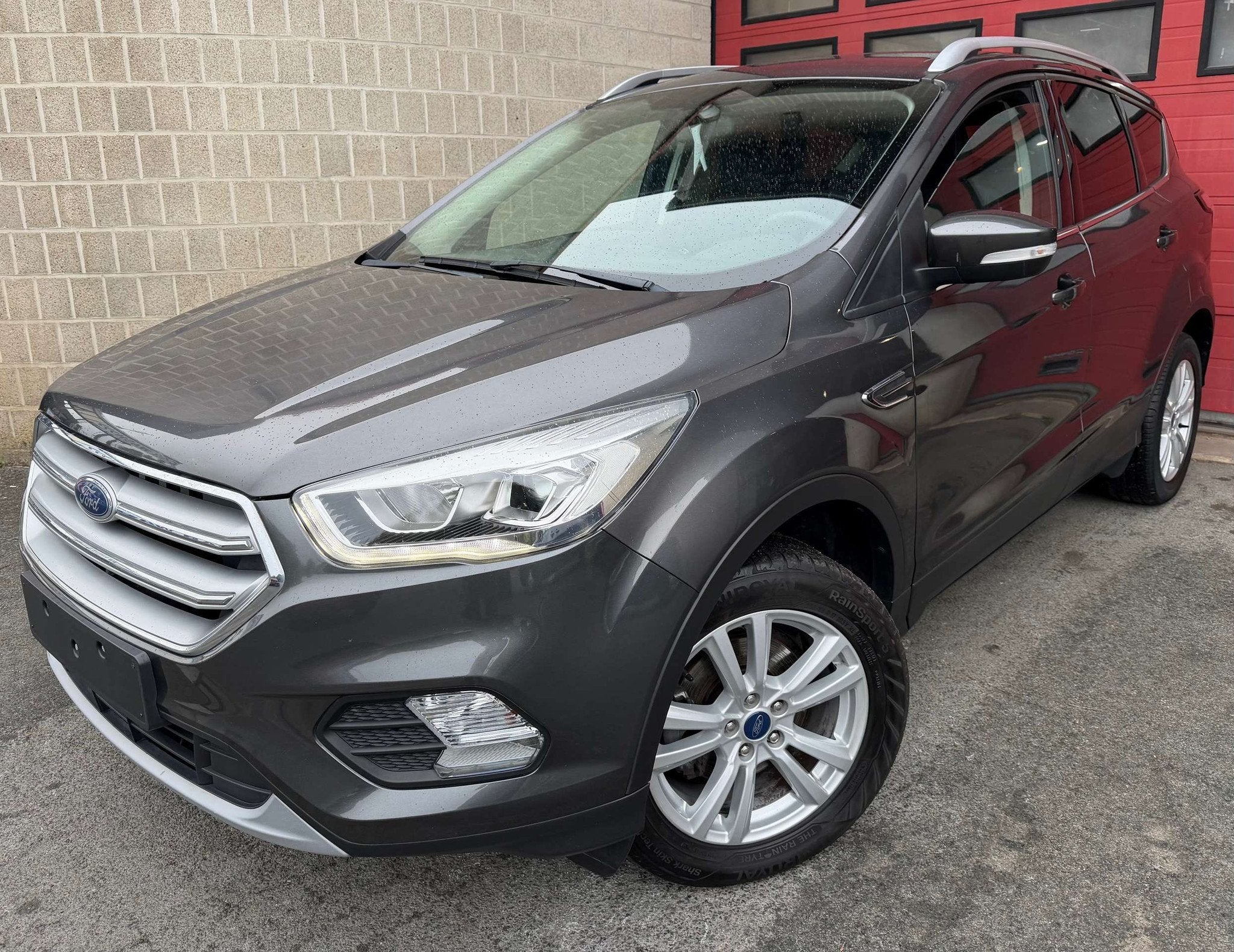 Ford Kuga 1.5 EcoBoost ECO FWD Business + NAVI + CAR-PASS, Argent ou Gris, Euro 6, Entreprise, https://public.car-pass.be/vhr/8649f5aa-890f-4991-a192-393a8dbc1019