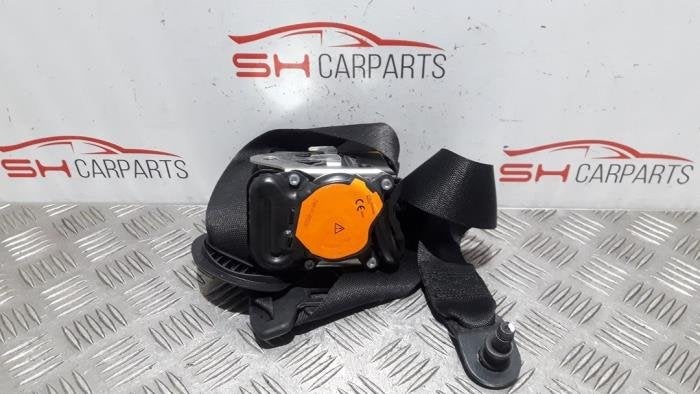 Ceinture de sécurité avant gauche d'un Mercedes CLA, Autos : Pièces & Accessoires, 3 mois de garantie, Utilisé, -, -