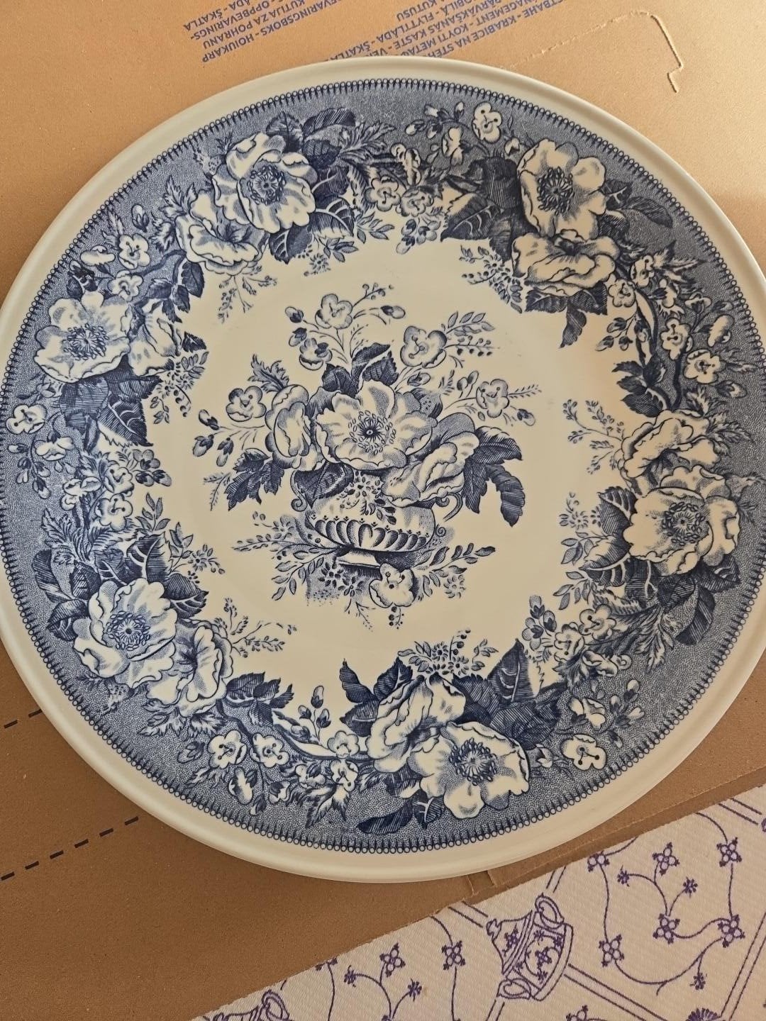 3 assiettes vintage, Enlèvement