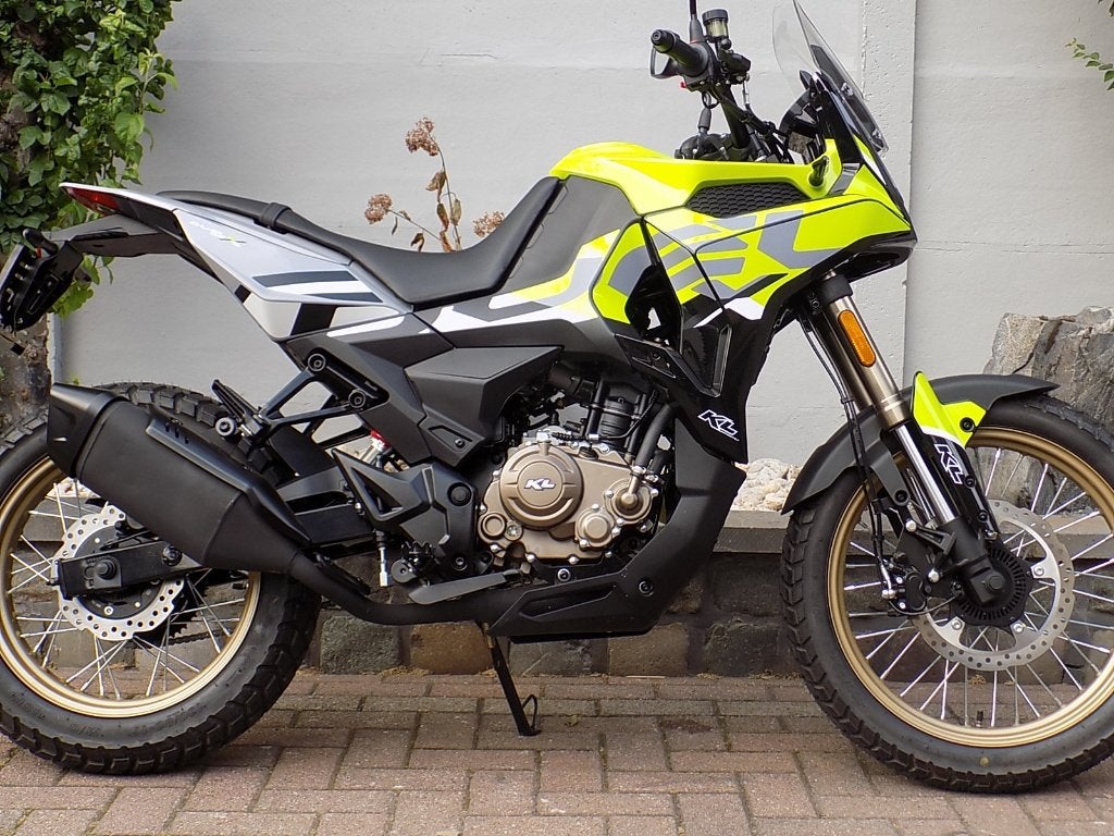 FB MONDIAL DUAL X touring 125cc DEMO, 125 cc, Toermotor, 11 kW of minder, ABS