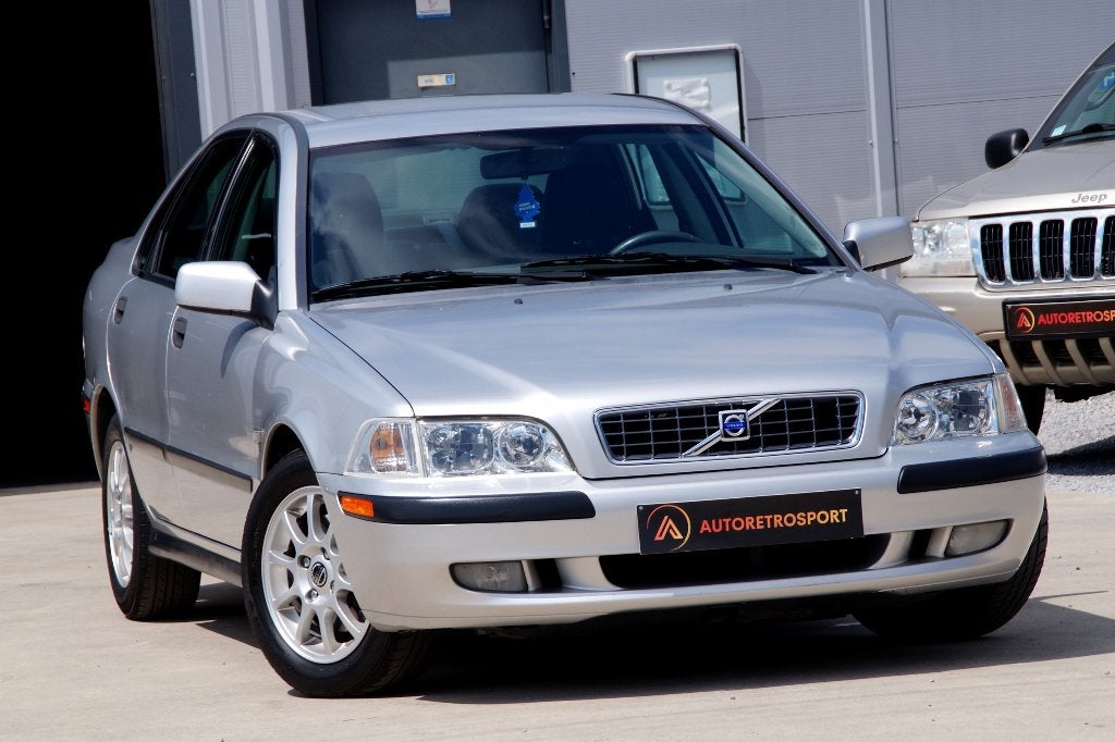 Volvo S40 1.9 turbodiesel _117.000 km _Garantie, Auto's, Volvo, Voorwielaandrijving, Zwart, Leder en Stof, 1870 cc
