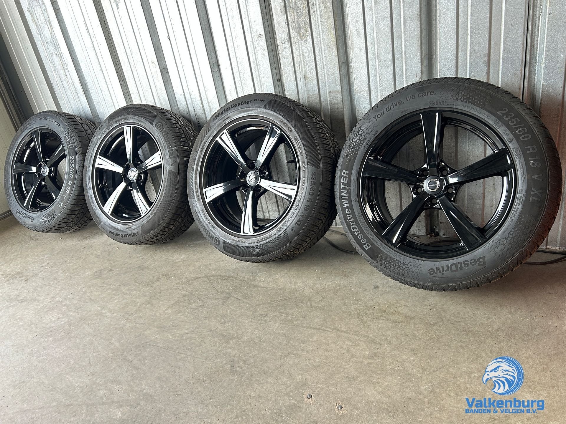 6mm! Originele Volvo XC90 XC60 XC40 18 inch zwarte velgen TP, Auto-onderdelen, 18 inch, Gebruikt, -, -