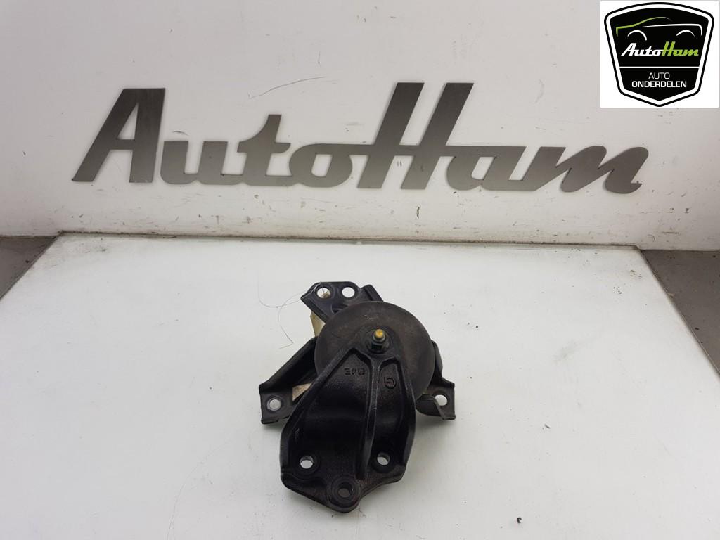 MOTORSTEUN Kia Sportage (QL) (|21810F1000|), Auto-onderdelen, Gebruikt, Kia